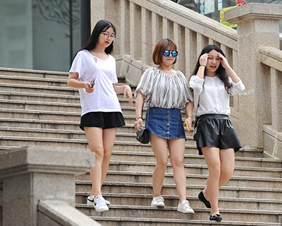 �人��������� ��Ů�������С�