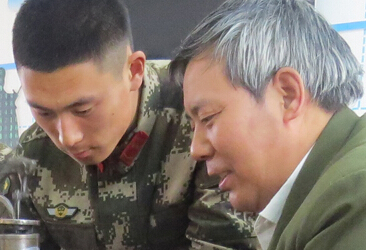 ȫ���Ͷ�ģ���Ϲ��־Ը���������  ��Ь�����׷�·��