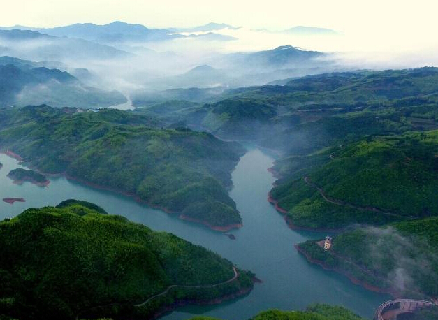 ����������ɽ�����ƺ������ɾ���