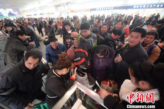 ͼΪ2017�괺�˴�Ļ��ʽ���������ϵ��� ��