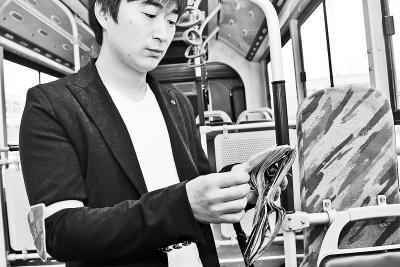 �������˳˹����������䳵�� �˿ͳ����񾯽����ͻ�