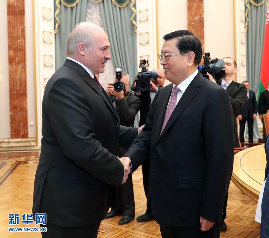 4��16����18�գ�Ӧ�׶���˹������鹲�͹�Ժ��ϯ����˹���ά��ʹ���Ժ��ϯ�������ٿ����룬ȫ���˴�ί��ίԱ���ŵ½��԰׶���˹������ʽ�Ѻ÷��ʡ�����4��18�գ��ŵ½�����˹�˻���׶���˹��ͳ¬����ơ��»������ ������ ��