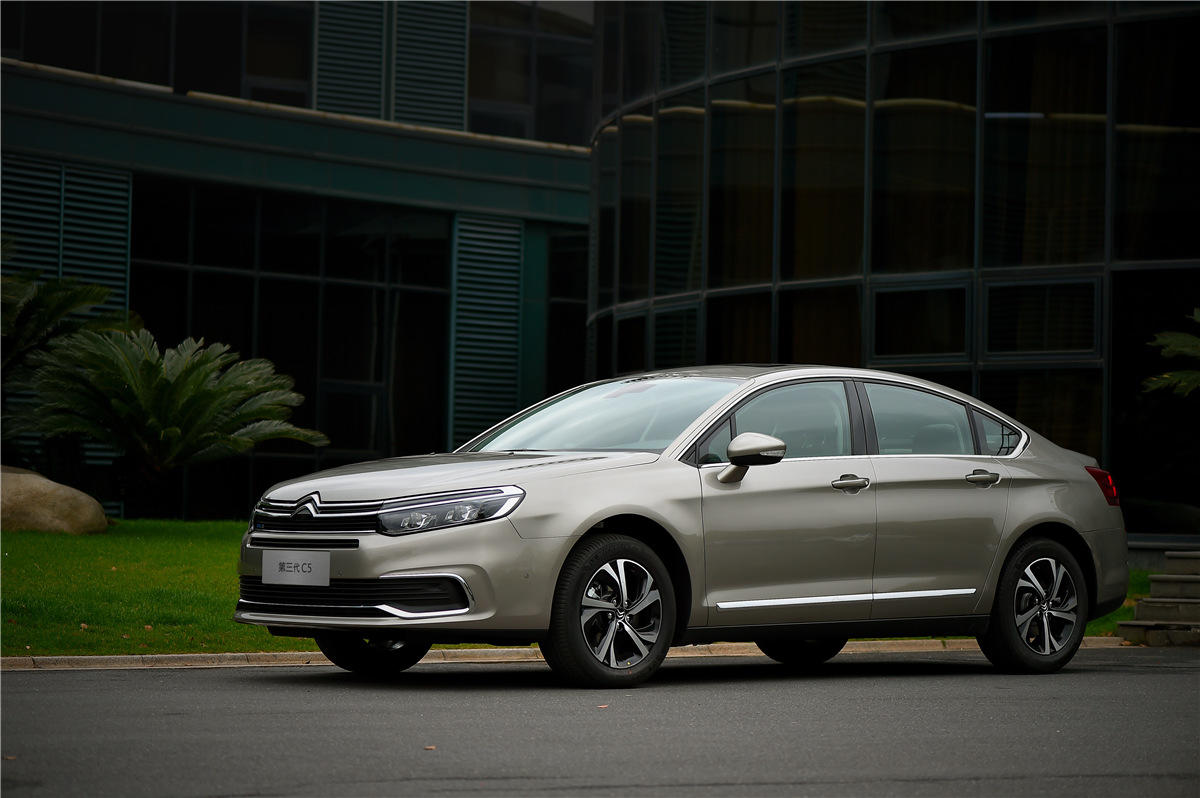 【试驾】不讲情怀,只讲设计——试驾东风雪铁龙全新C5