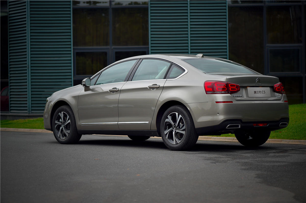 【试驾】不讲情怀,只讲设计——试驾东风雪铁龙全新C5