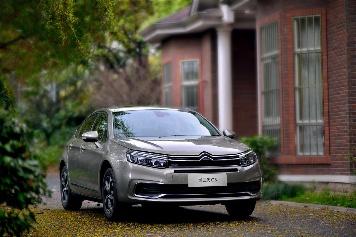 【试驾】不讲情怀,只讲设计——试驾东风雪铁龙全新C5