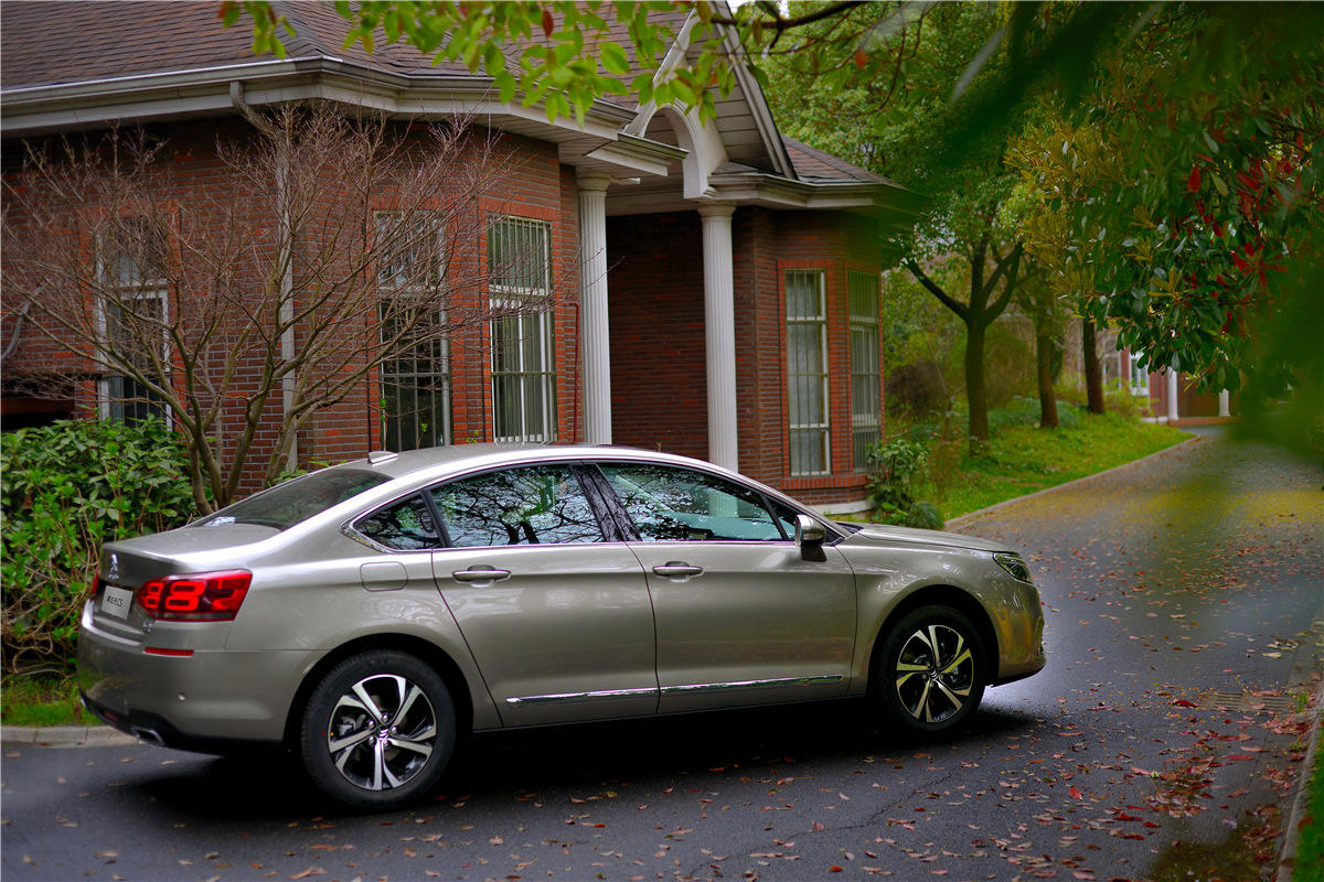 【试驾】不讲情怀,只讲设计——试驾东风雪铁龙全新C5