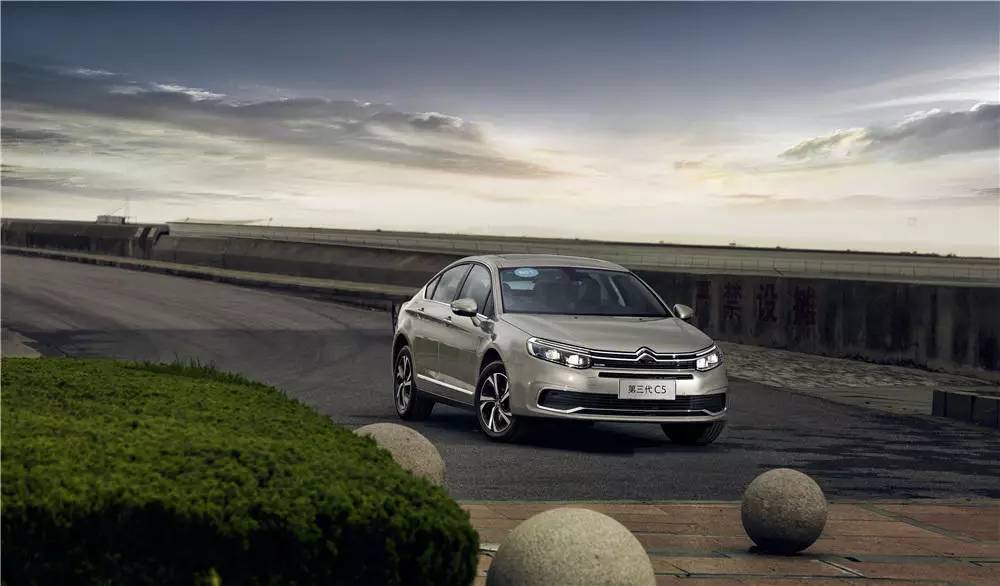 【试驾】不讲情怀,只讲设计——试驾东风雪铁龙全新C5