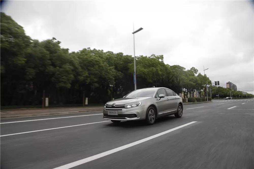 【试驾】不讲情怀,只讲设计——试驾东风雪铁龙全新C5