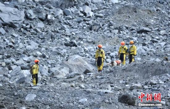 ��Ԯ��Ա�ڿ����ֳ���Ѱʧ���ߡ�<a target='_blank' href='http://www.chinanews.com/'></table>������</a>���� ���ҿ� ��