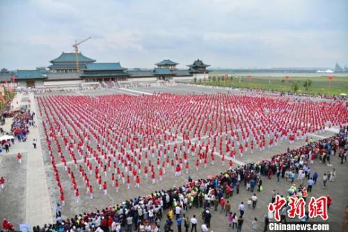 资料图:中国广场舞。