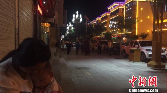 ͼΪ�������󣬸�����ϵ����ؾ����߳�������¥����·�߱��𡣡����� ��