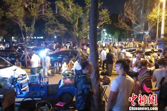 陕西连夜开展震情摸排暂无人员伤亡情况(图)