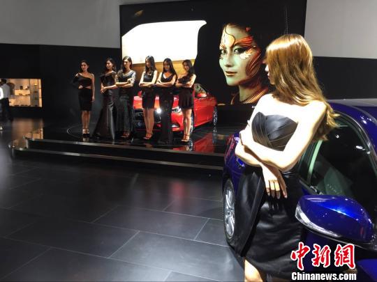 ¿Ƽӳ֡71Ʒƽ2000̨չϾ