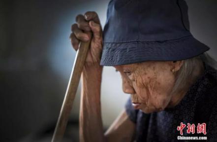 <a target='_blank' href='http://www.chinanews.com/'></table></a> Ʒ 