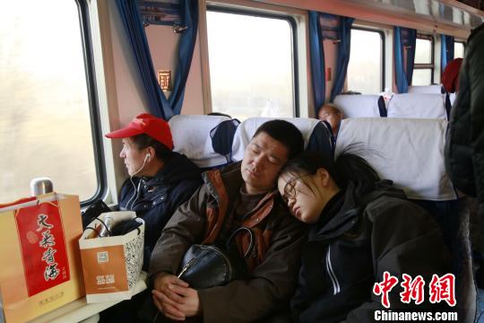 ͼΪ�г��ϵ��ÿ͡��������� ��