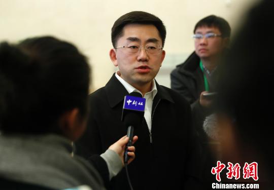 2��1�գ�2018�ꡰ�´��߻��㡱��������ɷû��ʽ������ͼΪ�й���·�ܹ�˾���Ȳ��������ŲŴ����ܲɷá������ع� ��