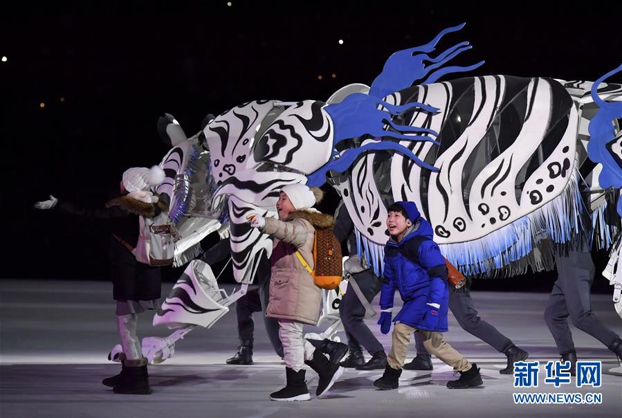 �����»ᣩ��6��ƽ�����»���п�Ļʽ