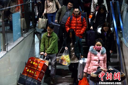 �ÿ����������߳����������ݵ����һ���г�����ʱ�ѹ���㡣�������� ��