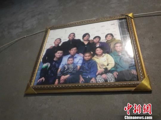 ͼΪ�����ҵ�ȫ�Ҹ�������B ��