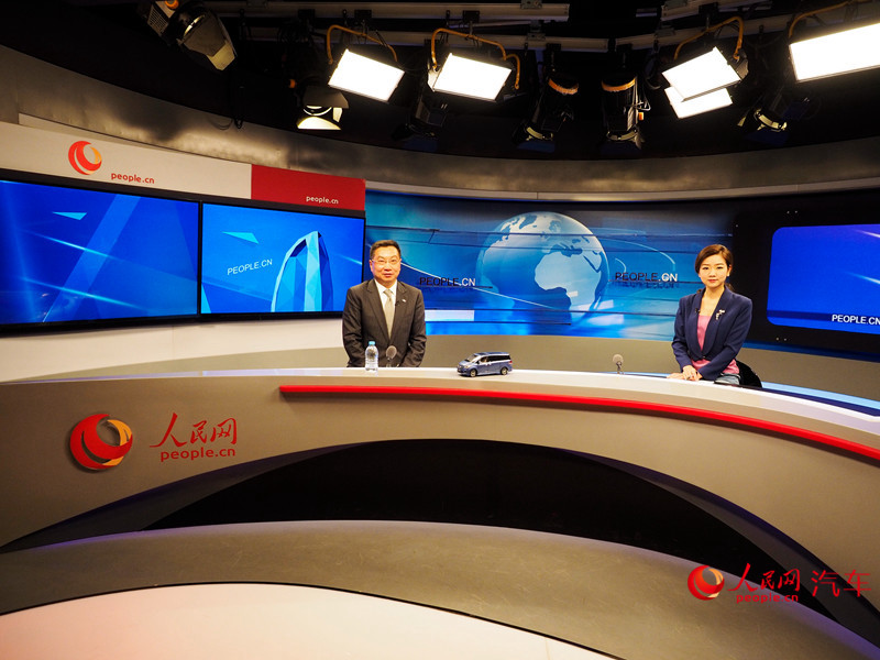 上汽大通总经理徐秋华做客人民网【6】