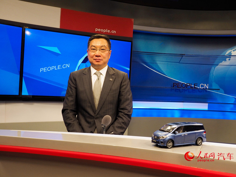 上汽大通总经理徐秋华做客人民网【8】