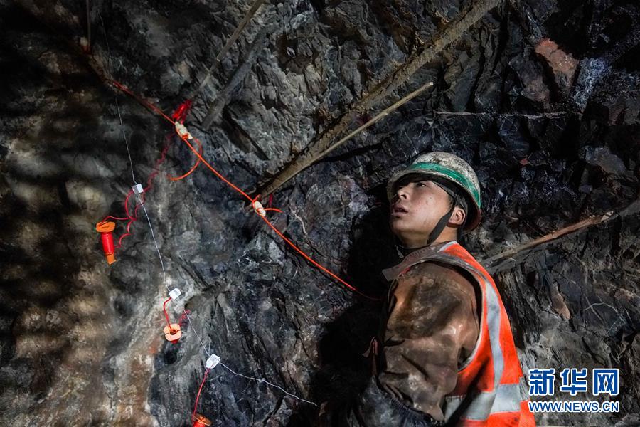 ��ͼ�Ļ�������3�������·�����������ɫ��ͨ����