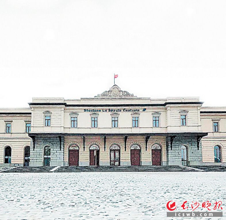 ��������ɳ�����ֵܵ�ӰС����ڴ����οͷ������Ļ�ԭ���������˹�����ǻ�վ��������ɳ�������� ������ ��