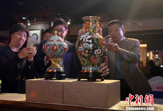 ��̩����ʦ��ͬ»����60����ɾ�չ�ھ�����