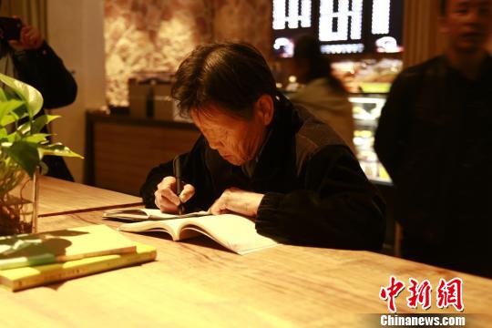 ͼΪ�������������ʽ�Ķ����������� ��