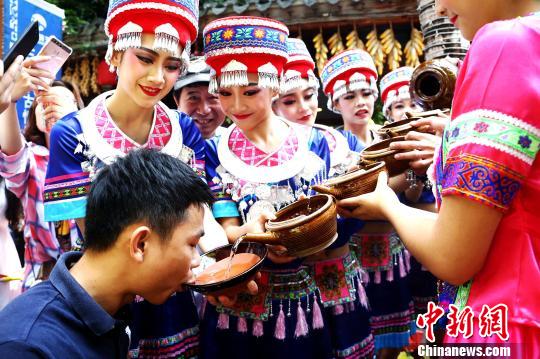 ���Ƿ��������˲ŷ�չ��Ƥ�飺��ҵ�˿ڹ�ģ����