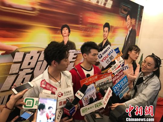 奥运金牌搭档跨界“触电”陈艾森:未来还愿尝试