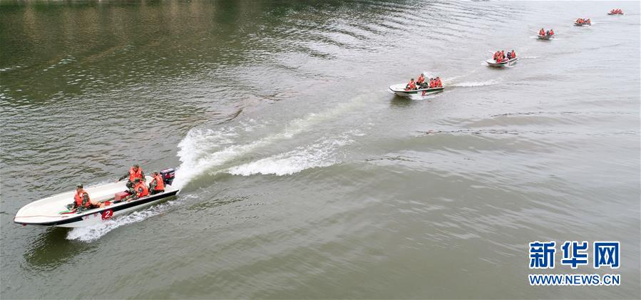 �����£���4�������侯��ˮ������ ��սѴ��