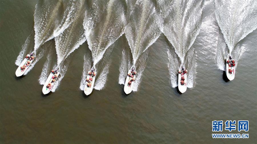 �����£���2�������侯��ˮ������ ��սѴ��