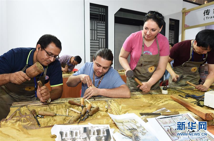 #�����ã���3����13���й������ڣ��Ļ���Ʒ���׻ῪĻ