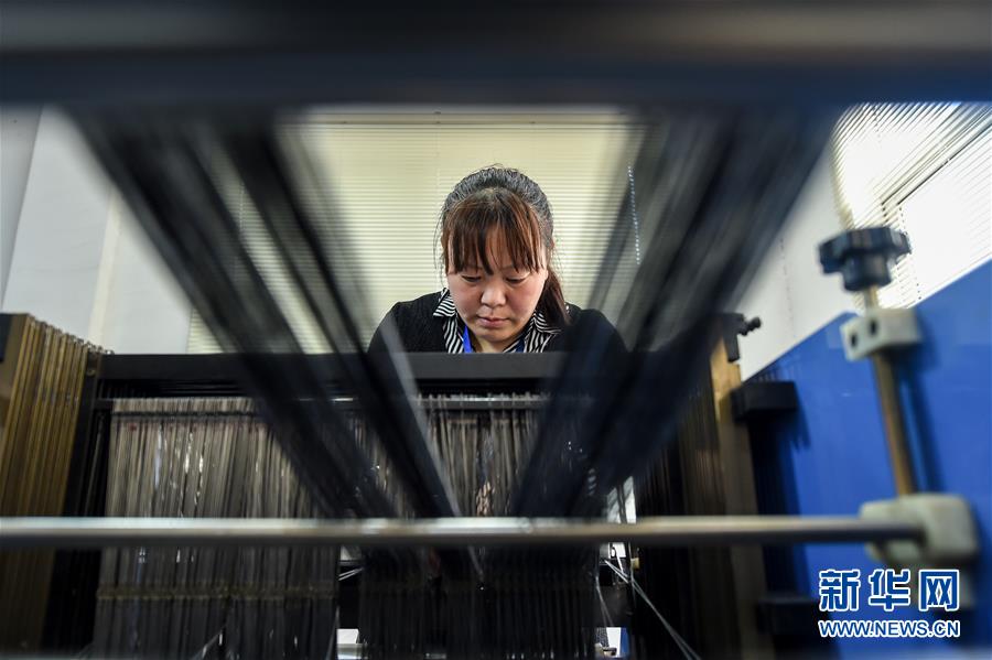(图片故事)(7)周庄记之一:工业强镇的知识女工