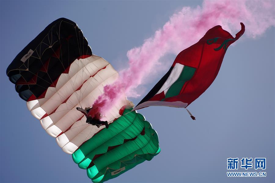 �����ʣ���5����ʮ�조��ʿ�������������ֱ�������Լ����Ļ