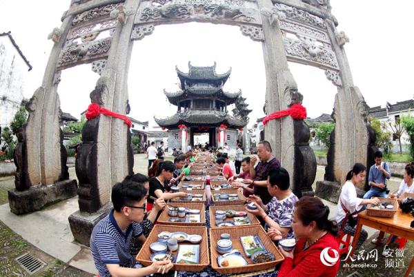 ���չ������ݡ������硱 ǧ���ο��ֳ�Ʒ��