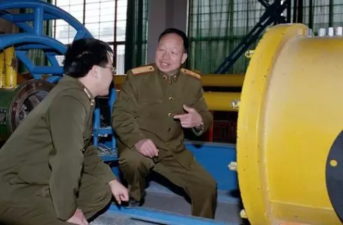 ���죬Ϊ�㽲��һλ����