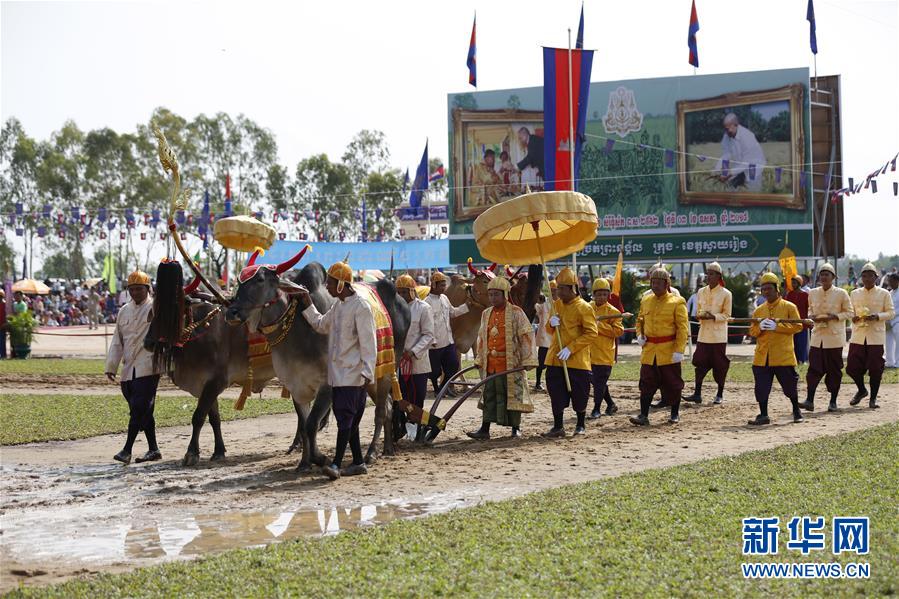 �����ʣ���2������կ��ף��ͳ������