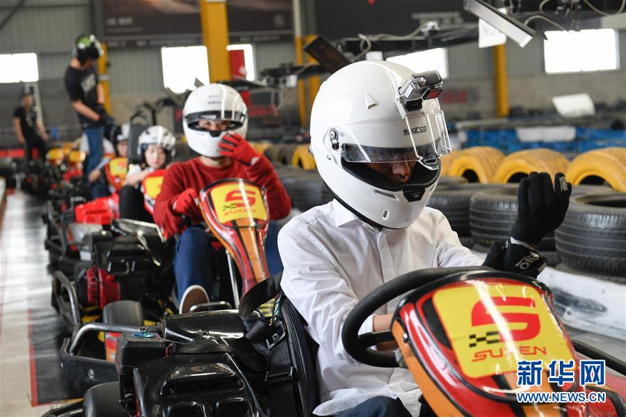 (图片故事)(7)飞驰吧,青年!