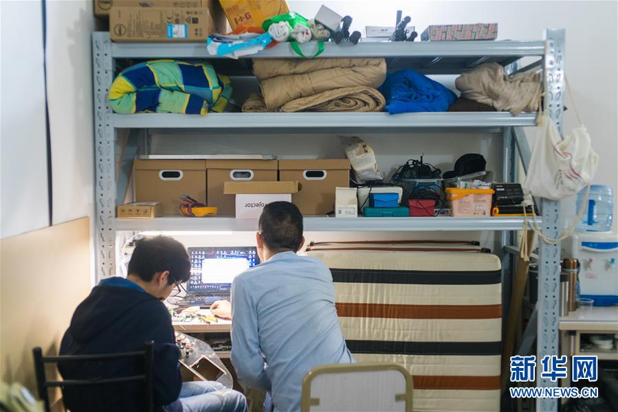 (图片故事)(12)飞驰吧,青年!