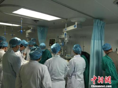 ������Ա�������� ��