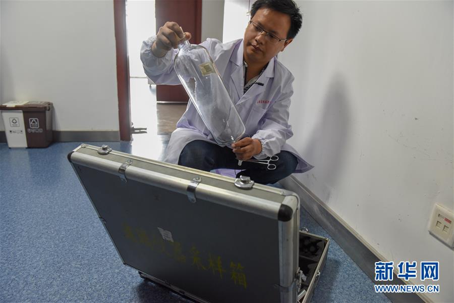 (社会)(3)“闻臭”辨污染——走近环保“嗅辨师”