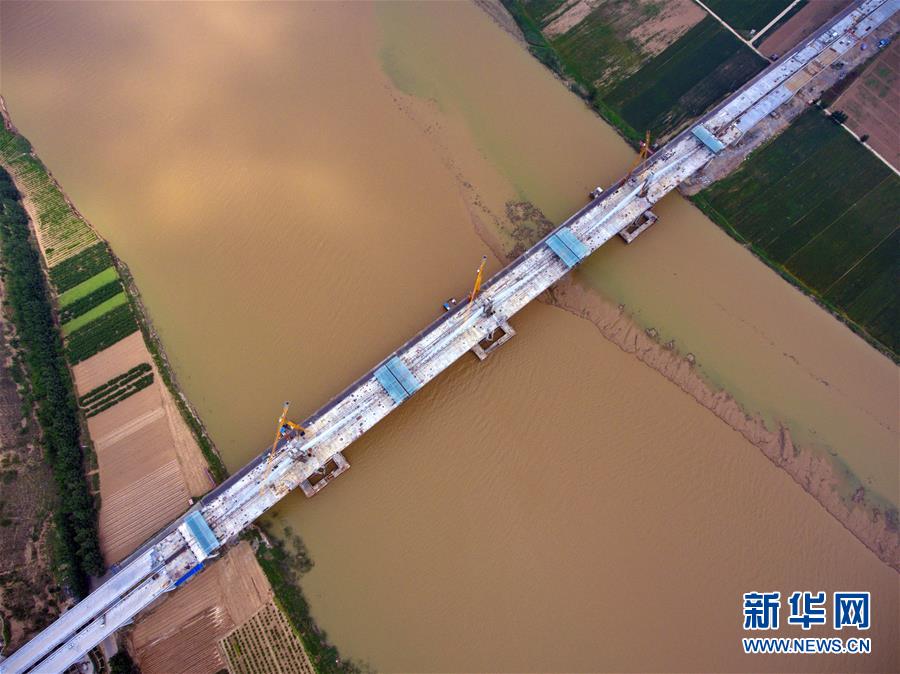 （经济）（4）运宝高速黄河大桥加紧建设