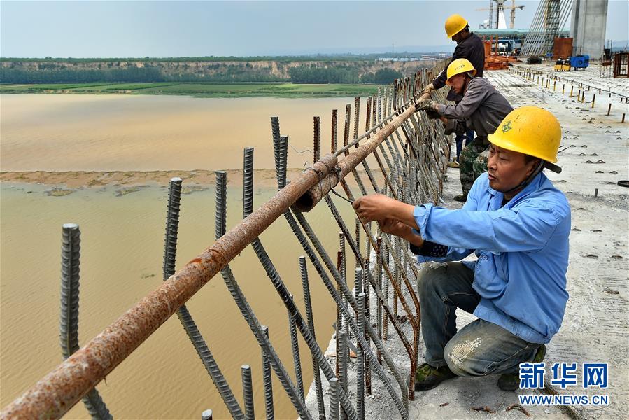 （经济）（6）运宝高速黄河大桥加紧建设