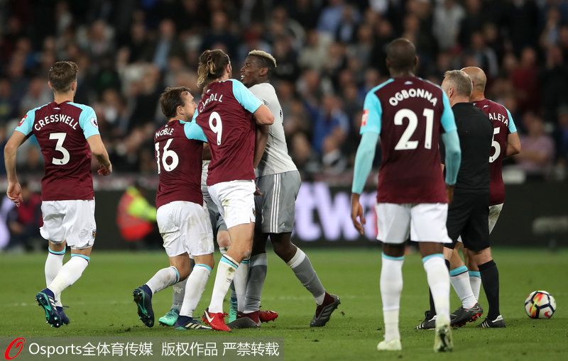 博格巴与队友发生冲突