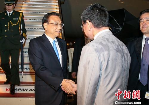 ����ʱ��5��8������Ӧ�ձ����ల���������룬�й�����Ժ�������ǿ��ר���ִﶫ��������ʻ���������ϯ���ߴ����պ��쵼�˻��鲢���ձ�������ʽ���ʡ�<a target='_blank' href='http://www.chinanews.com/'>������</a>���� ���� ��