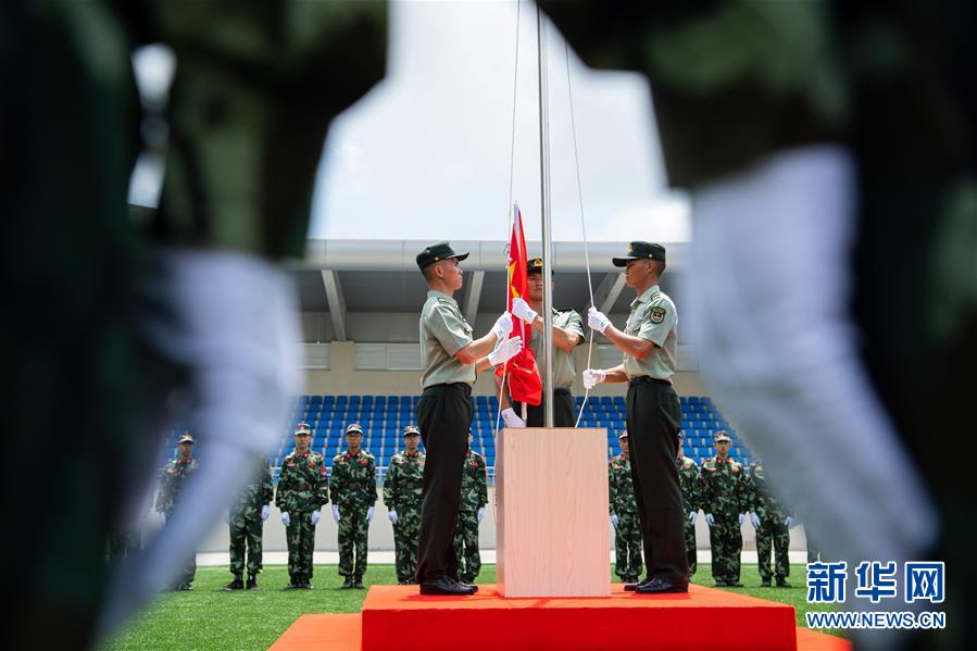 ��ͼ�Ļ�������2��300����������ѧ���μӹ�����ѵ��Ӫ