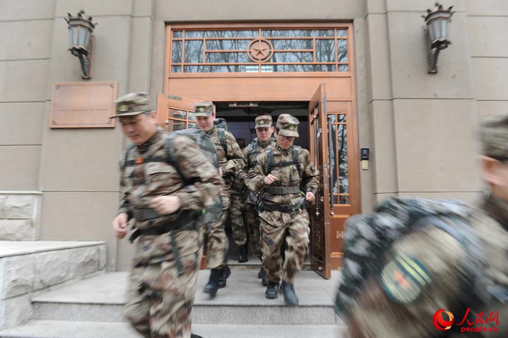 �о���������ԱӦ��������������