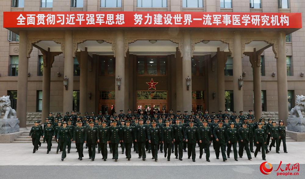 �н��ڿƼ��˾������ϵ�ĳҩ���о��������Ŷӡ���������